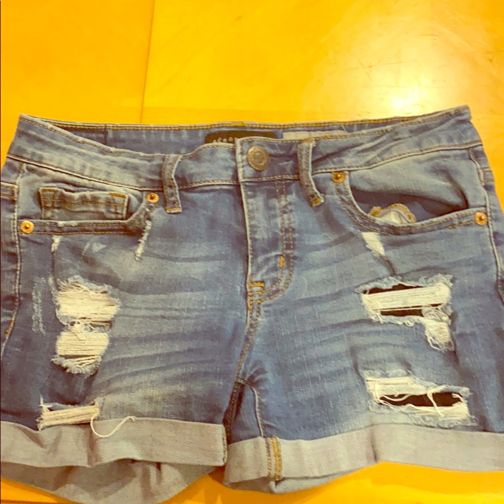 Ripped jean shorts from Aeropostale
